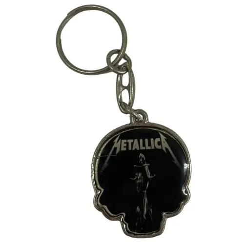 Chaveiro Caveira Metallica Preto e Prata