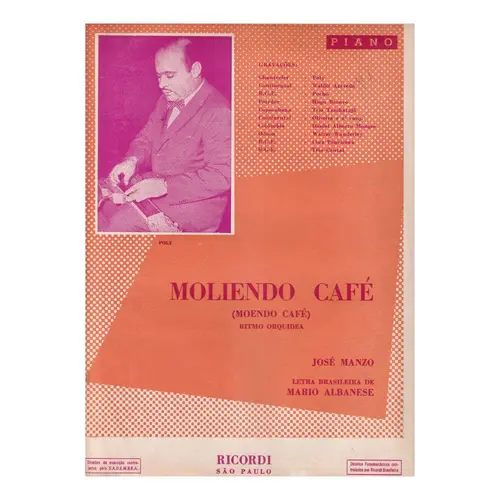 Moliendo Café