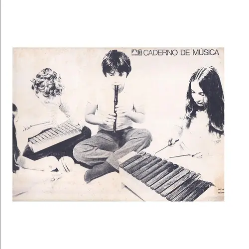Caderno de música brochura iniciação Deltapy - horizontal pauta larga